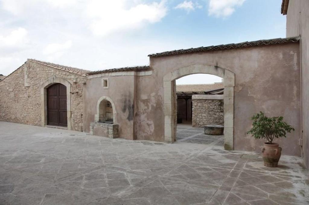 בית הארחה אבולה 	Eremo Madonna Delle Grazie מראה חיצוני תמונה