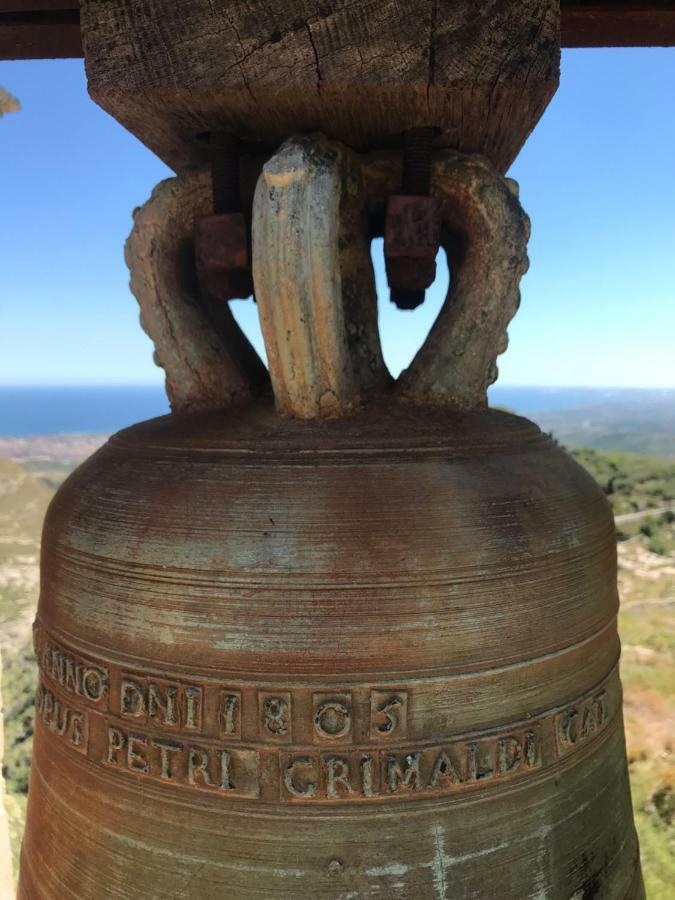 בית הארחה אבולה 	Eremo Madonna Delle Grazie מראה חיצוני תמונה