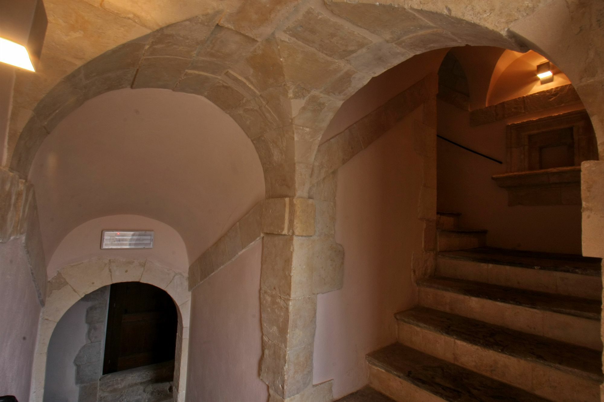 בית הארחה אבולה 	Eremo Madonna Delle Grazie מראה חיצוני תמונה