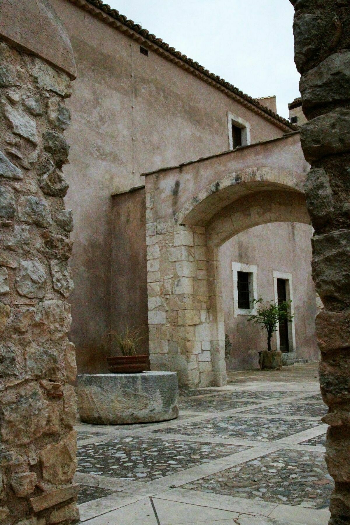 בית הארחה אבולה 	Eremo Madonna Delle Grazie מראה חיצוני תמונה